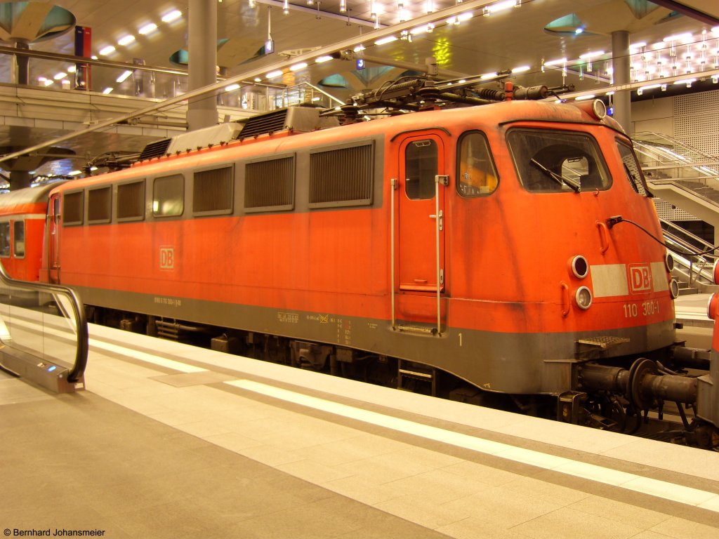 110 300-1 luft im Sonderzug von Berlin nach Hagen kalt mit. Mai 2009
