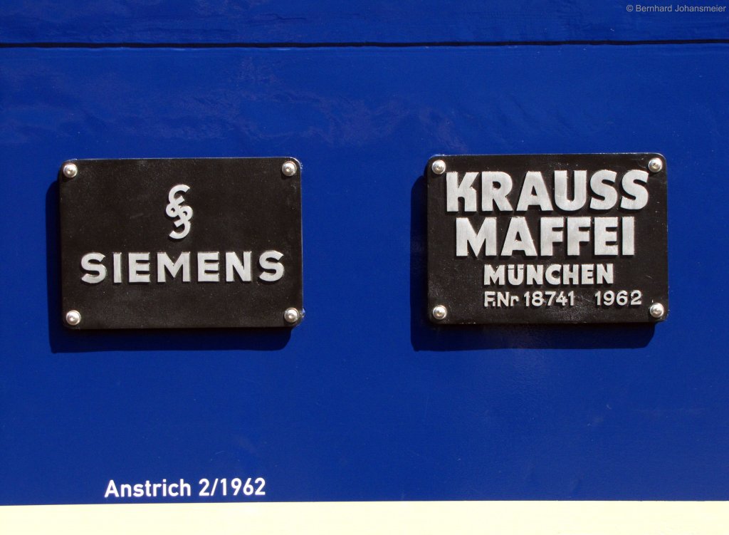 Unter der Fabriknummer 18741 wurde E10 1239 im Jahr 1962 von Krauss Maffei und Siemens gebaut.
