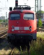 110 494-2 wartet am sdlichen Bahnhofsvorfeld in Mnster auf neue Einstze.