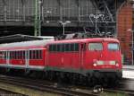 verkehrsrot/107456/baustellenbedingt-auf-gleis-3-kommt-110 Baustellenbedingt auf Gleis 3 kommt 110 487-6 mit der RB aus Bremerhaven in Bremen an. Juli 2010