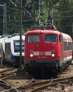 In der Bereitstellung: 110 449-6 mit der RB Bremen - Oldenburg und Triebwagen der NWB. Juli 2010