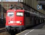 Abfahrbereit nach Aachen steht der RE4 Verstrkerzug mit 110 494-2 in Dsseldorf. Juli 2010