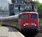 verkehrsrot/197690/110-429-8-kommt-mit-dem-leerzug 110 429-8 kommt mit dem Leerzug fr die RB35 nach Wesel aus der Dsseldorfer Abstellung im Hauptbahnhof an. Juni 2011