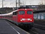 110 417-3 wird mit RE 11594 nach Aachen in Dsseldorf bereit gestellt. Mrz 2010