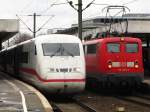 ICE und ICE Ersatzzug mit 110 200-3 in Hannover Hbf.