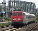 Kurz drauf fuhr auch schon der ICE Ersatzzug nach Bonn mit 115 205-7 und 115 332-9 durch Kln Deutz. August 2010