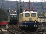 Als wre die Zeit stehen geblieben begegnen sich E10 1239 und E40 128 in Koblenz Ltzel. April 2010