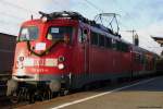 Die letzte 110er im Emsland: Am 9.12.11 zog 110 469-4 zum letzten Mal den Sch�lerzug von Emden nach Rheine. Mit dem Fahrplanwechsel am 11.12.11 endet der Einsatz der BR 110 in Niedersachsen. Zum Abschied wurde die Lok vom Personal noch geschm�ckt. Vi ...