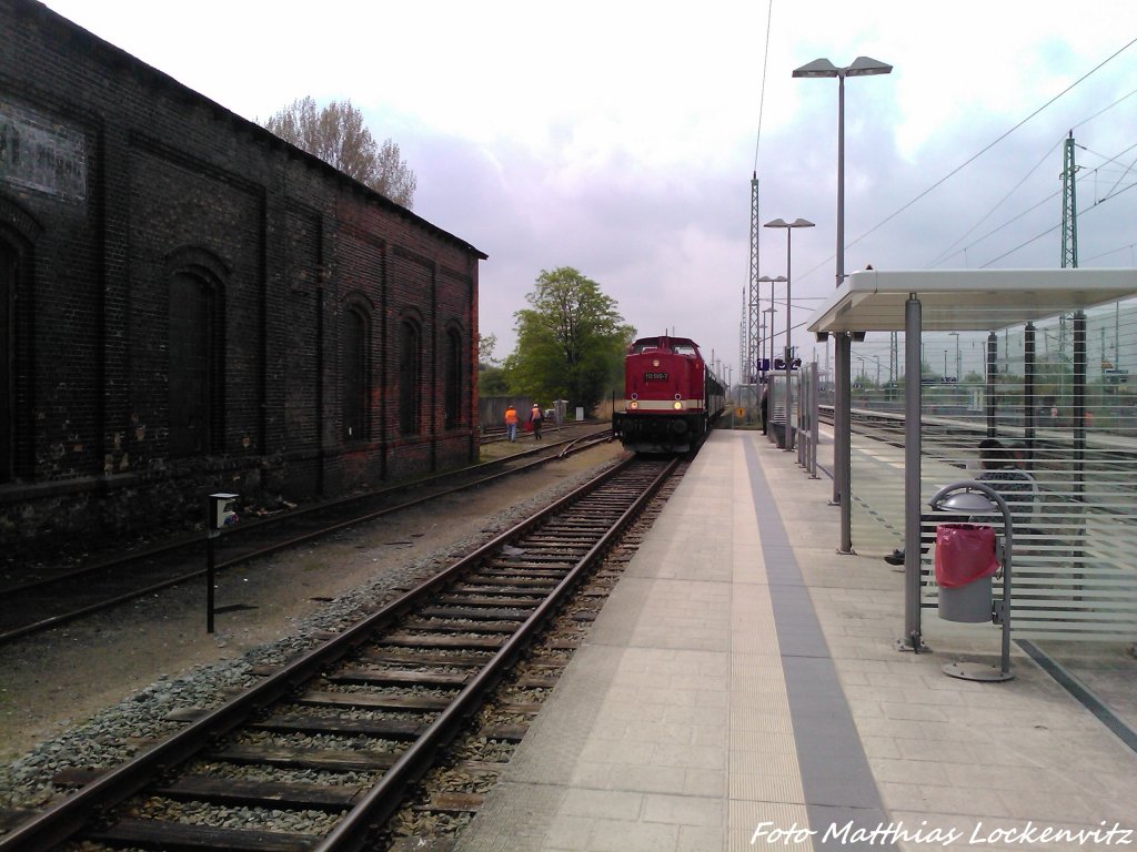 112 565-7 (DB 202 565-8) beider Einfahrt in Bergen auf R�gen am 11.5.13