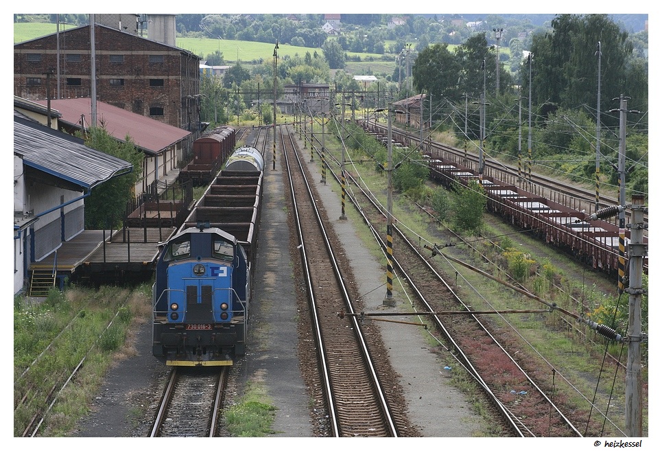 730 016-3 bei Rangschirarbeiten im G�terbahnhof Usti nad Lebem