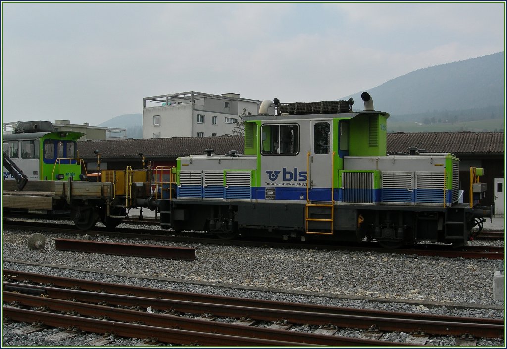 BLS Dienstfahrzeug in Grenchen Nord. 
06.04.2013