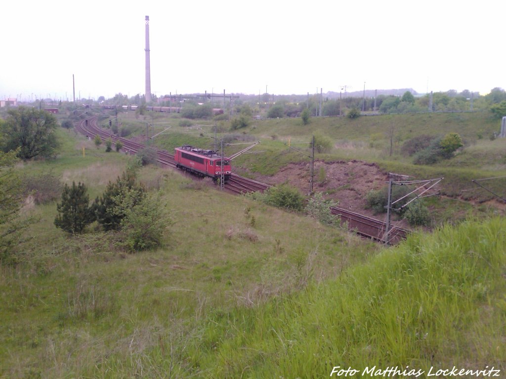 BR 155 aus Mukran Mitte in Richtung F�hrhafen um sich Dort an seinem G�terzug sich abfahrbereit zumachen am 20.5.13