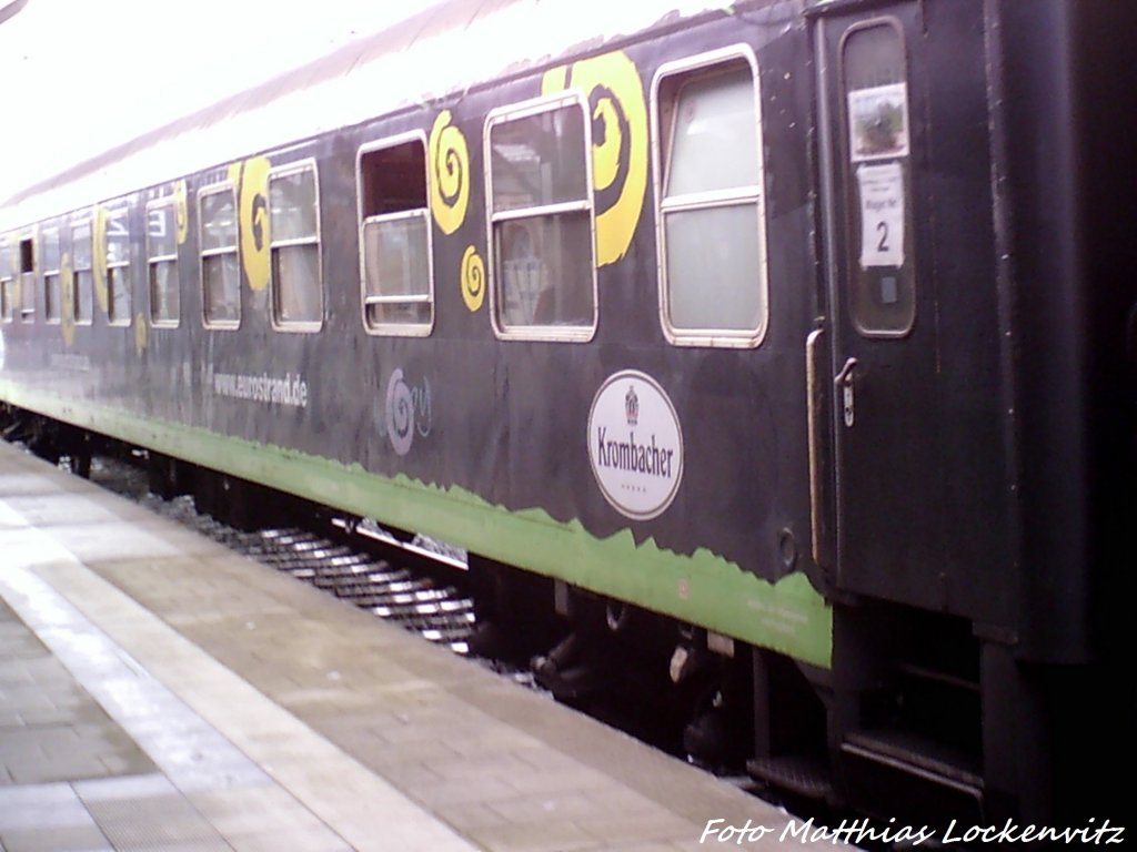 Die Sonderzugwagen (Panoramawagen) im Bahnhof Bergen auf R�gen am 27.10.12
