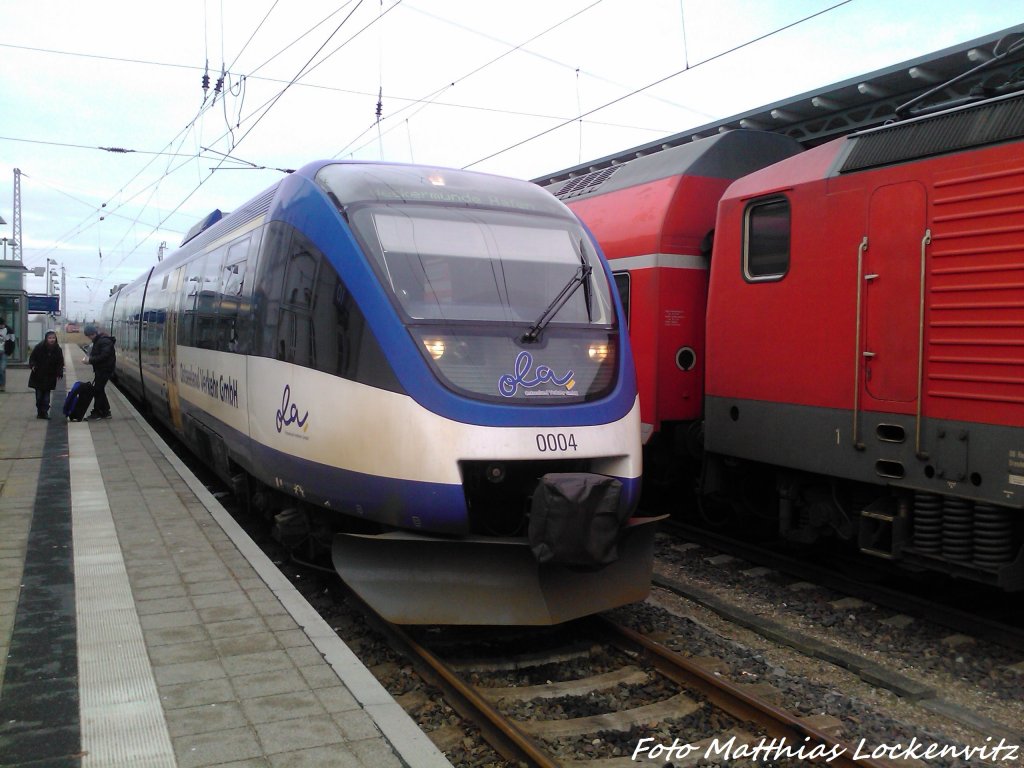 OLA VT 0004 mit Ziel �ckerm�nde Stadthafen im Bahnhof G�strow am 3.2.13