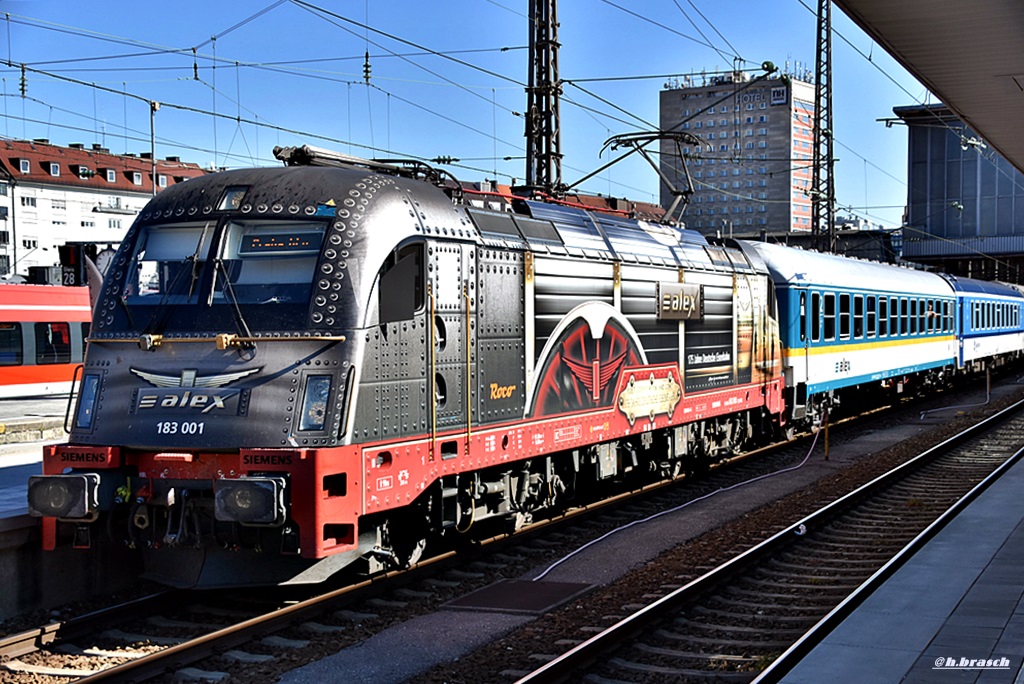 182 001 stand mit den ALEX,im m�nchen hbf,26.09.16