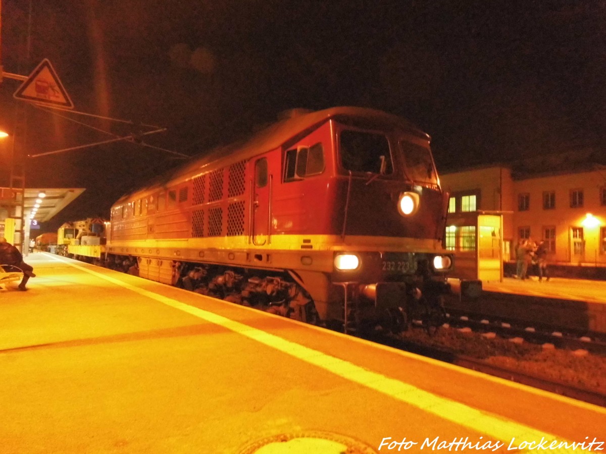 232 223-6 im Bahnhof Merseburg am 15.12.15