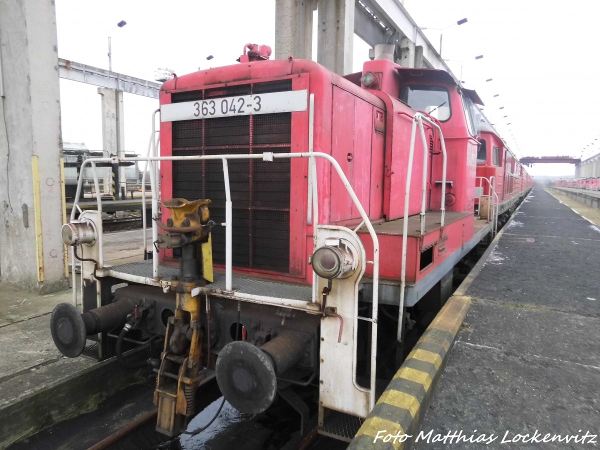 363 042 abgestellt in Mukran/R�gen am 2.1.16