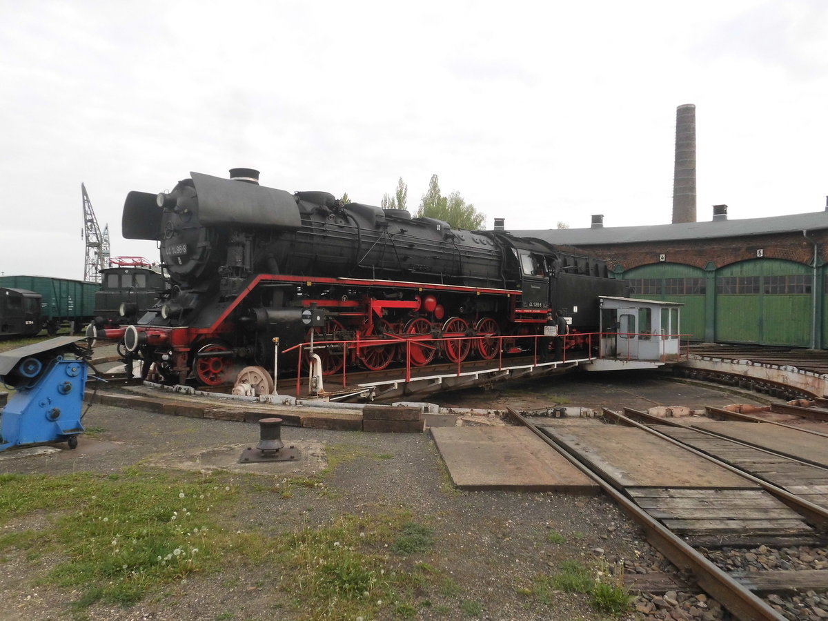 44 1486 auf der Drehscheibe des Bw Sta�furt am 7.5.17
