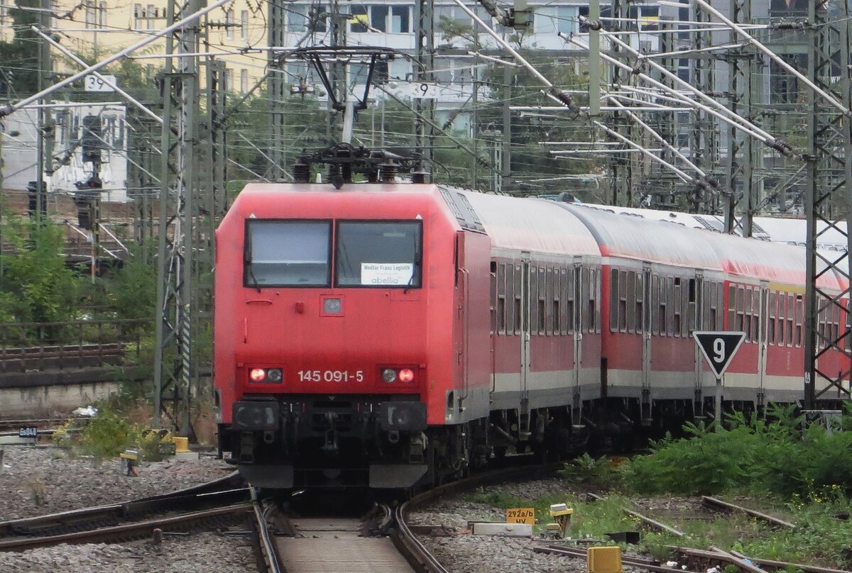 Abellio Ersatzz�ge gab es auch in 2020, wie WFL 145 091 mit N-Wagen beim Ausfahrt aus Stuttgart Hbf am 23 September 2020 sehen lasst.