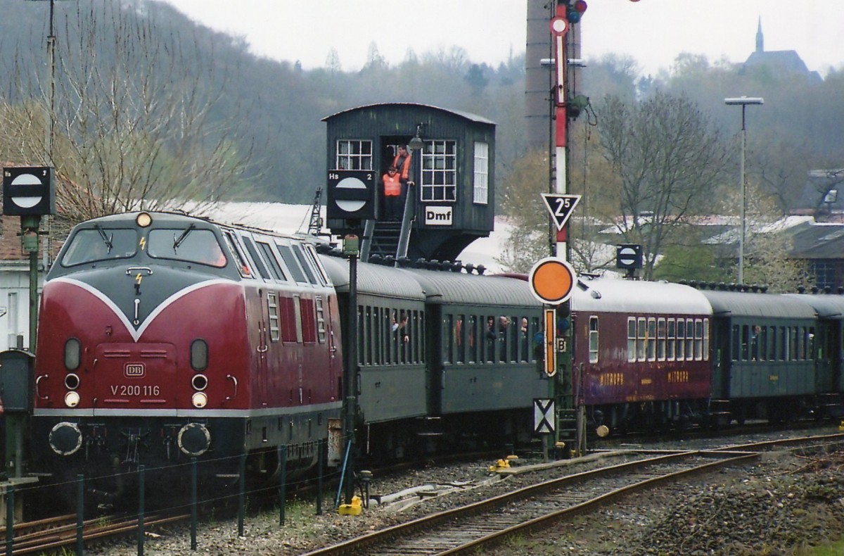 Am 16 April 2009 d�nnert V 200 116 mit Sonderzug aus Rotterdam ins DGEG-Museum Bochum-Dahlhausen ein.