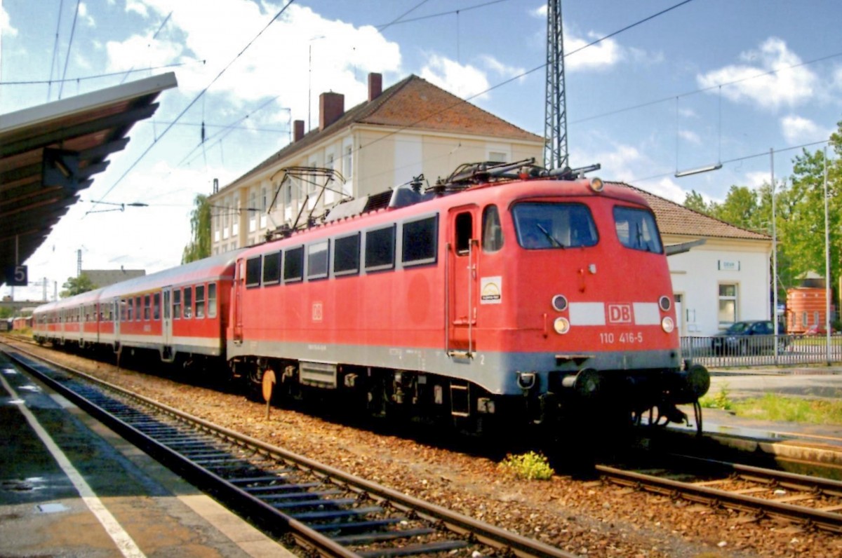 Am 9 Juni 2009 steht 110 416 in N�rdlingen.