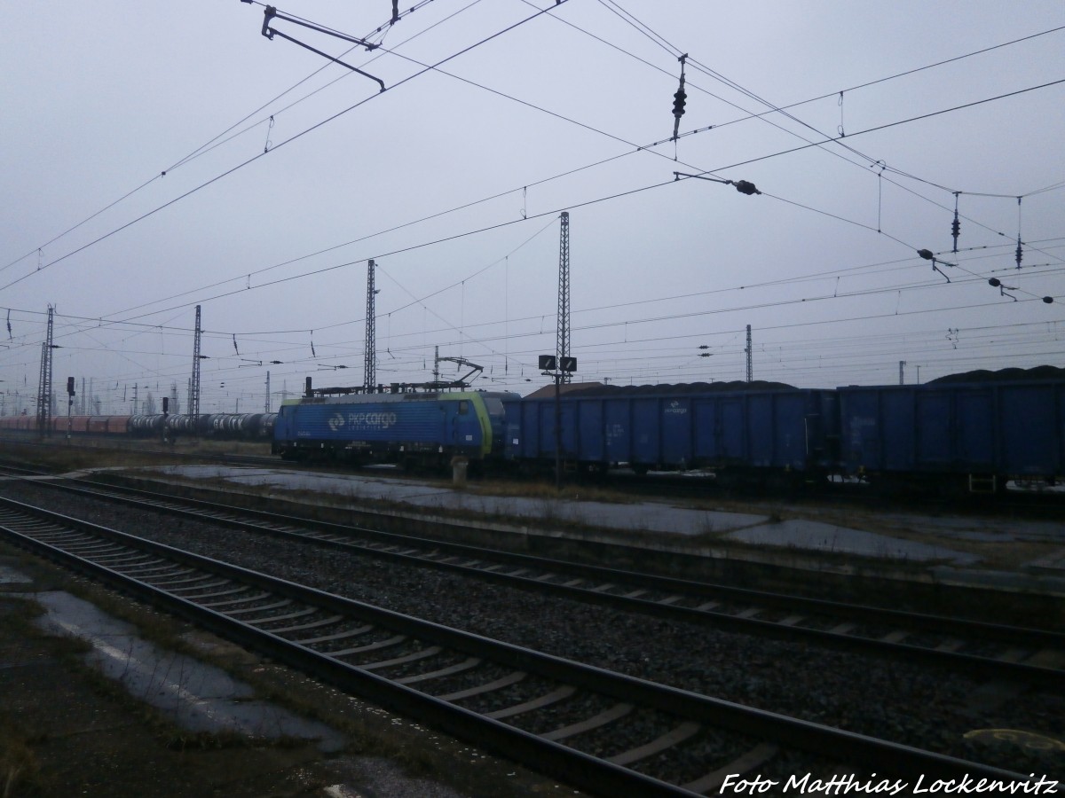 BR 189 von PKP Cargo im Bahnhof Gro�korbetha am 22.1.15
