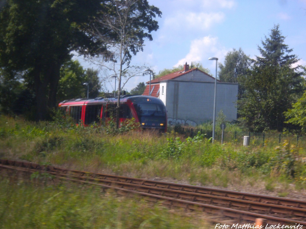 BR 642 als RE12 mit ziel Graal-M�ritz im Bahnhof R�vershagen am 15.7.14