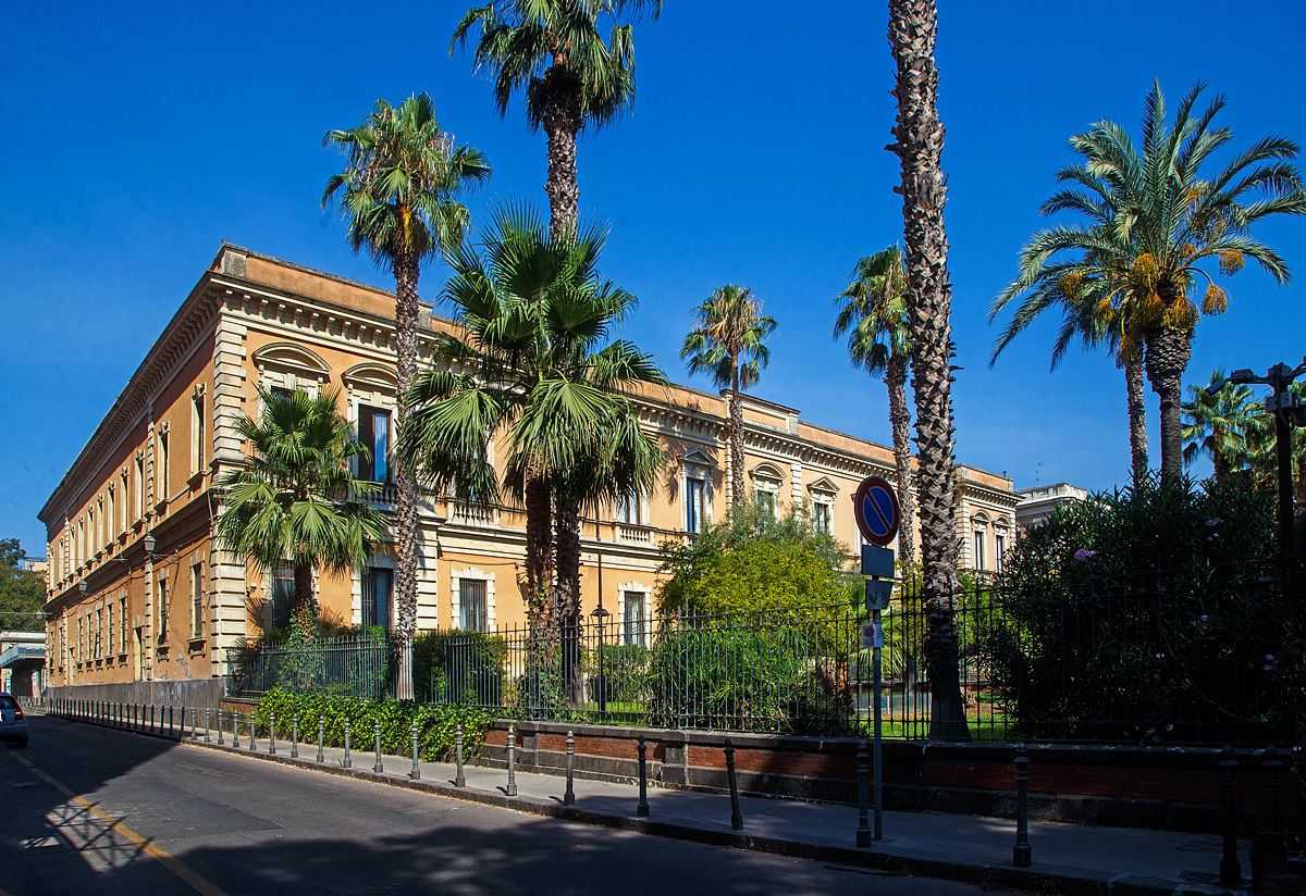 Catania (Sizilien) am 20.07.2022, das Geb�ude der Carabinieri - Comando Provinciale Catania.