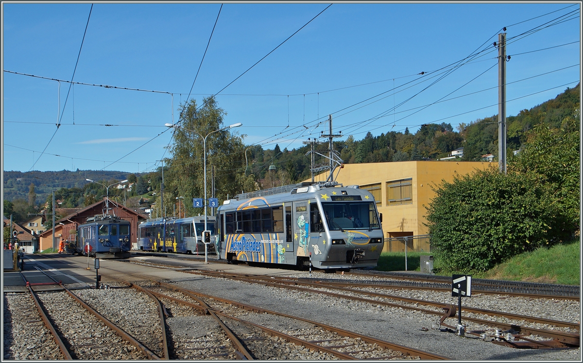 CEV Beh 2/4 72003 und MOB BDe 4/4 3004 in Blonay. 14. Okt. 2014