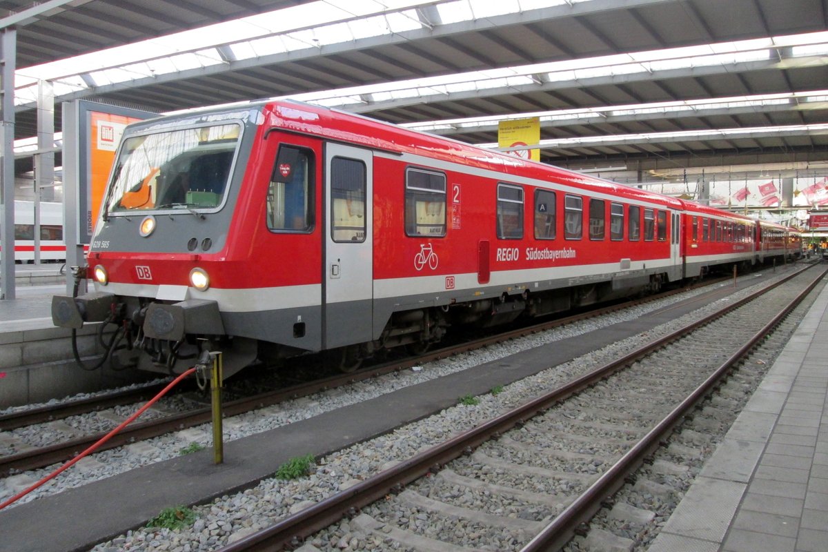 DB 628 565 steht am 28 Dezember 2016 in M�nchen Hbf.