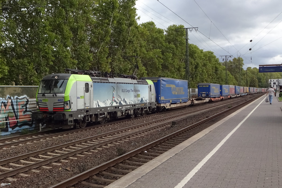 Der Cabooter-Shuttle mit BLS 475 402 durchfahrt K�ln S�d am 23 September 2019 auf die fahrt nach Kaldenkirchen.