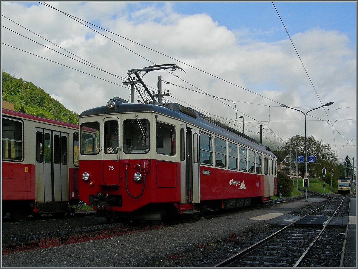 Der CEV BDeh 2/4 75 in Blonay.
25. Mai 2015