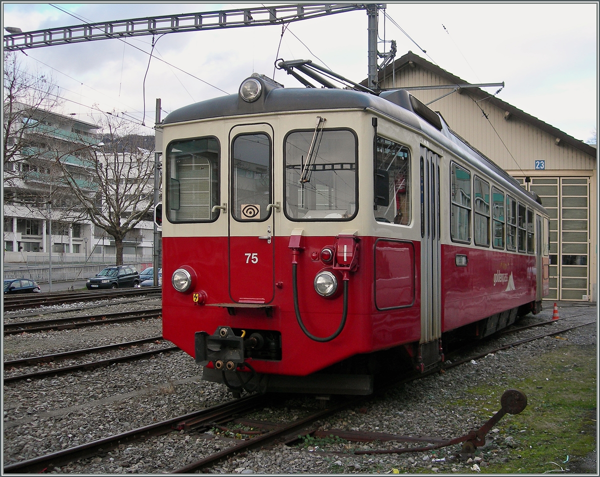 Der CEV BDeh 2/4 75 in Vevey. 
10. Feb. 2016