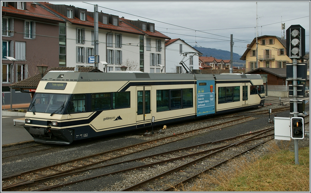 Der CEV GTW e 2/6 7002 wirbt für die Volksabstimmung zum öffentlchen Verkehr vom 9. Feb. 20014.
Blonay, den 16. Jan. 2014