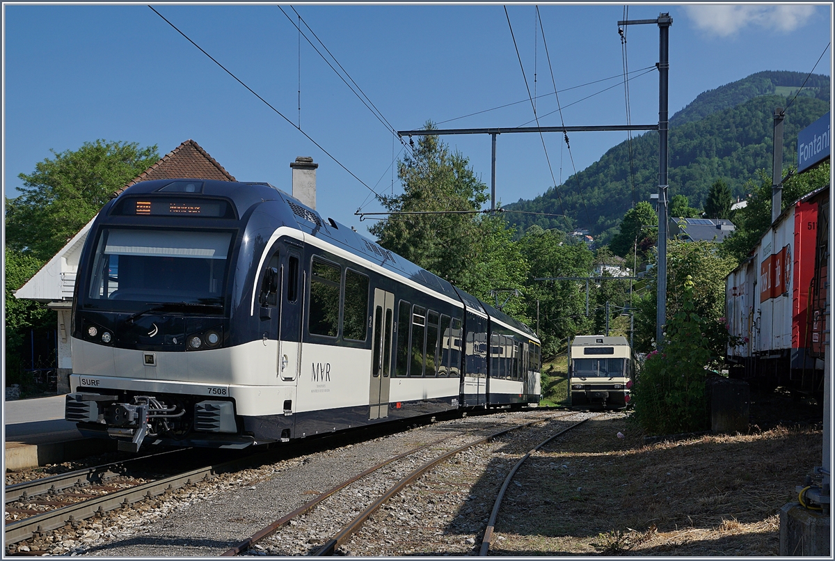 Der CEV MVR GTW ABeh 2/6 beim Wenden in Fontanivent.
020 Juni 2017