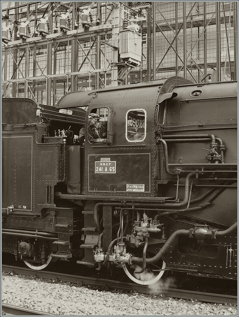 Der Meister der m�chtige SNCF 241-A-65.
Morges, den 30. Mai 2009