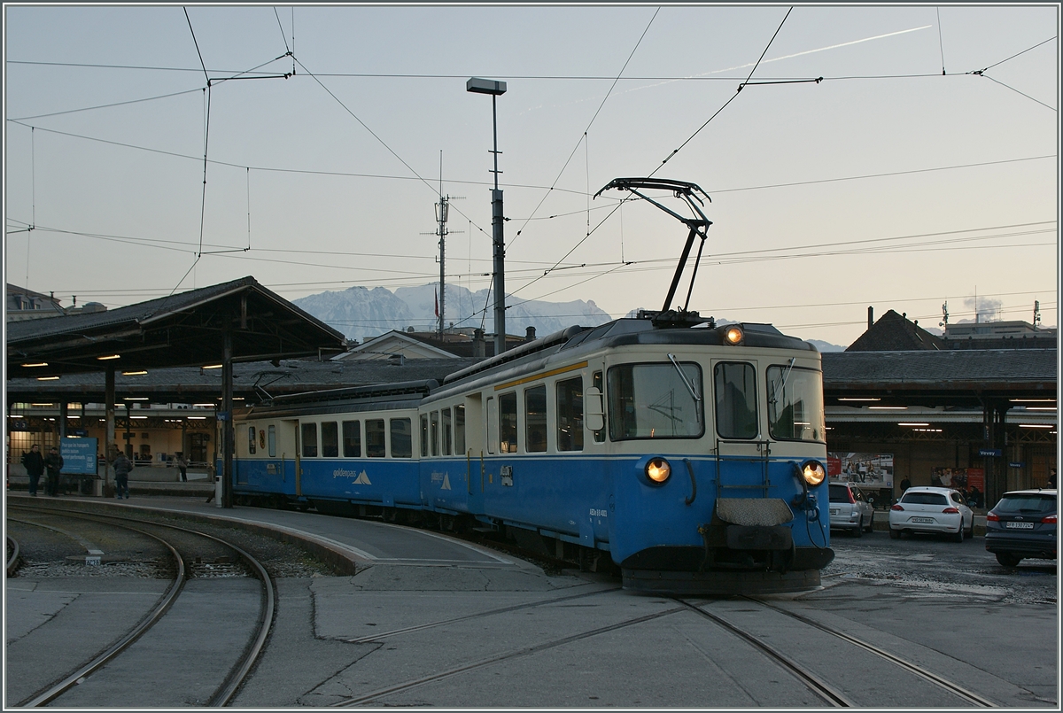 Der MOB ABDe 8/8 4003  Berne  in Vevey. Planmässig kommen die MOB Fahrzeuge nicht nach Vevey, der ABDe 8/8 war auf einer Sonderfahrt (Schüler Wintersporttag) und fährt nun zur MOB zurück.
31. Jan. 2014