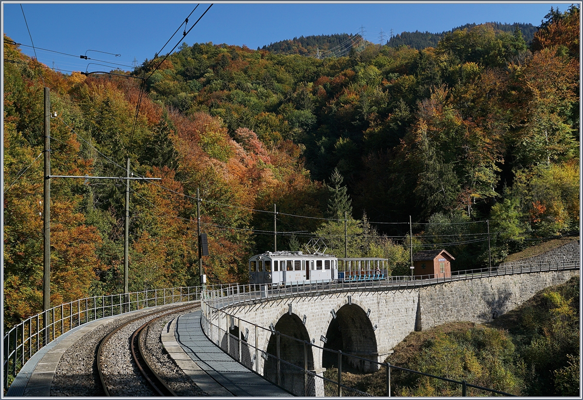Der MOB BCFe 4/4 N° 11 bei  Vers-chez-Robert . 

14. Okt. 2018