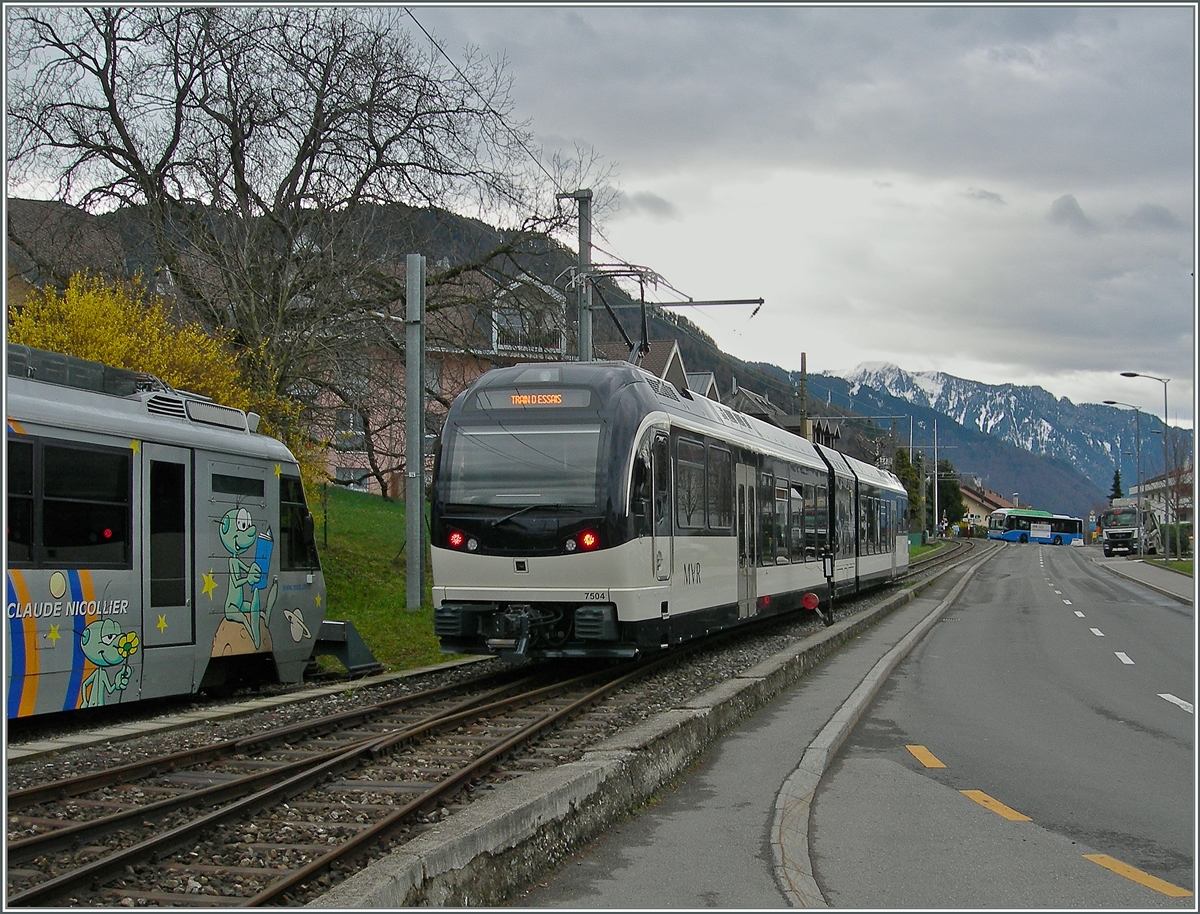 Der neue CEV MVR GTW SURF (S�rie Unifi�e Romande pour R�seau Ferr� m�trique) ABeh 2/6 7504  Vevey  auf Probefahrt Richtung Chamby auf der B-C Museumsbahn.
30. M�rz 2016