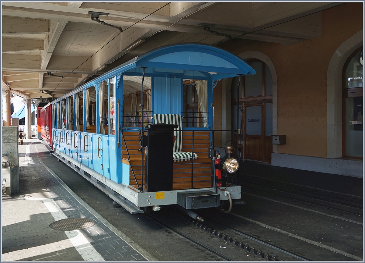 Der  Steuerwagen  des Belle Epoque Zugs in Montreux.
3. Sept. 2017
