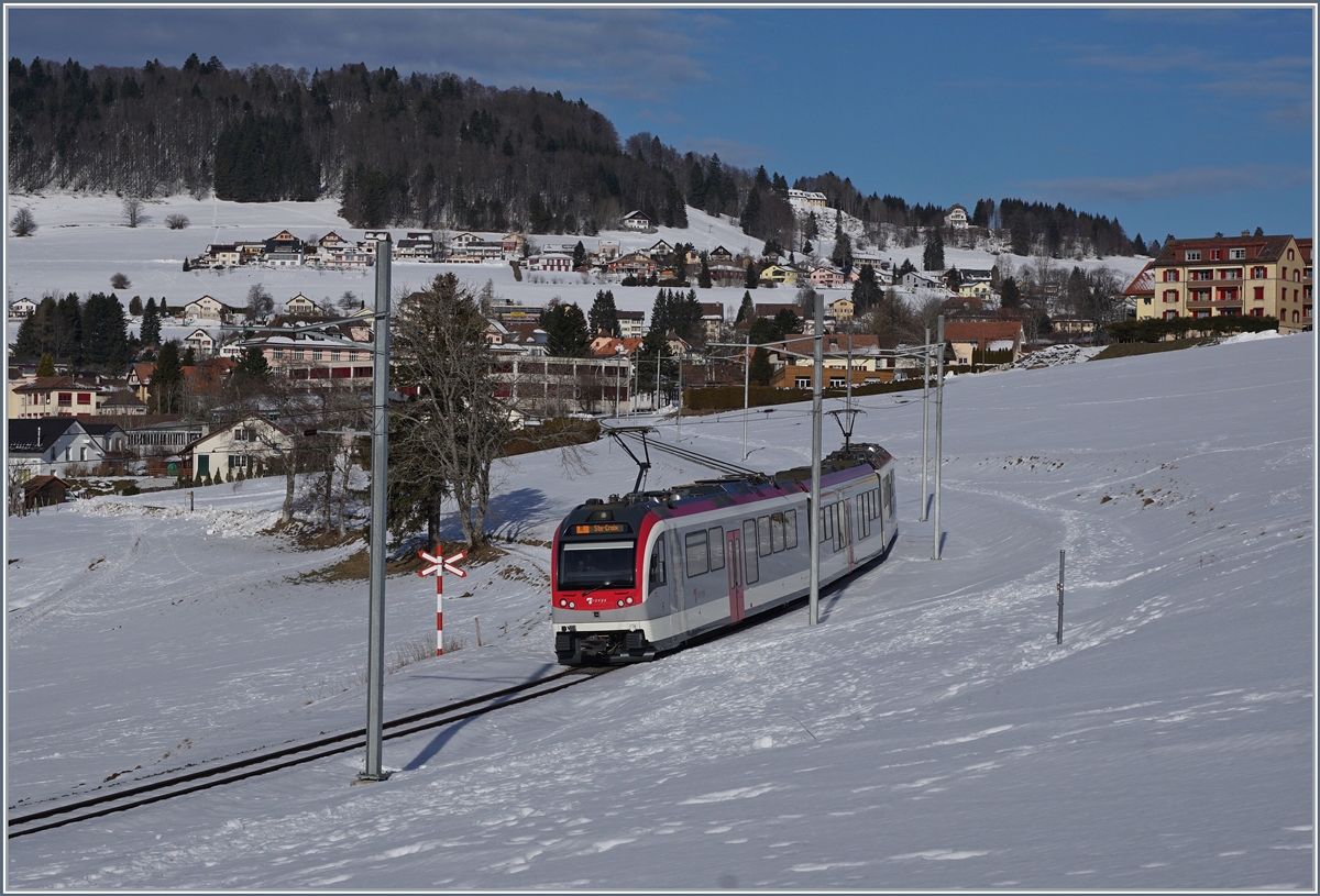 Der TRAVYS Regionalzug N° 25 hat sein Ziel Ste-Croix fast erreicht.
14. Feb. 2017