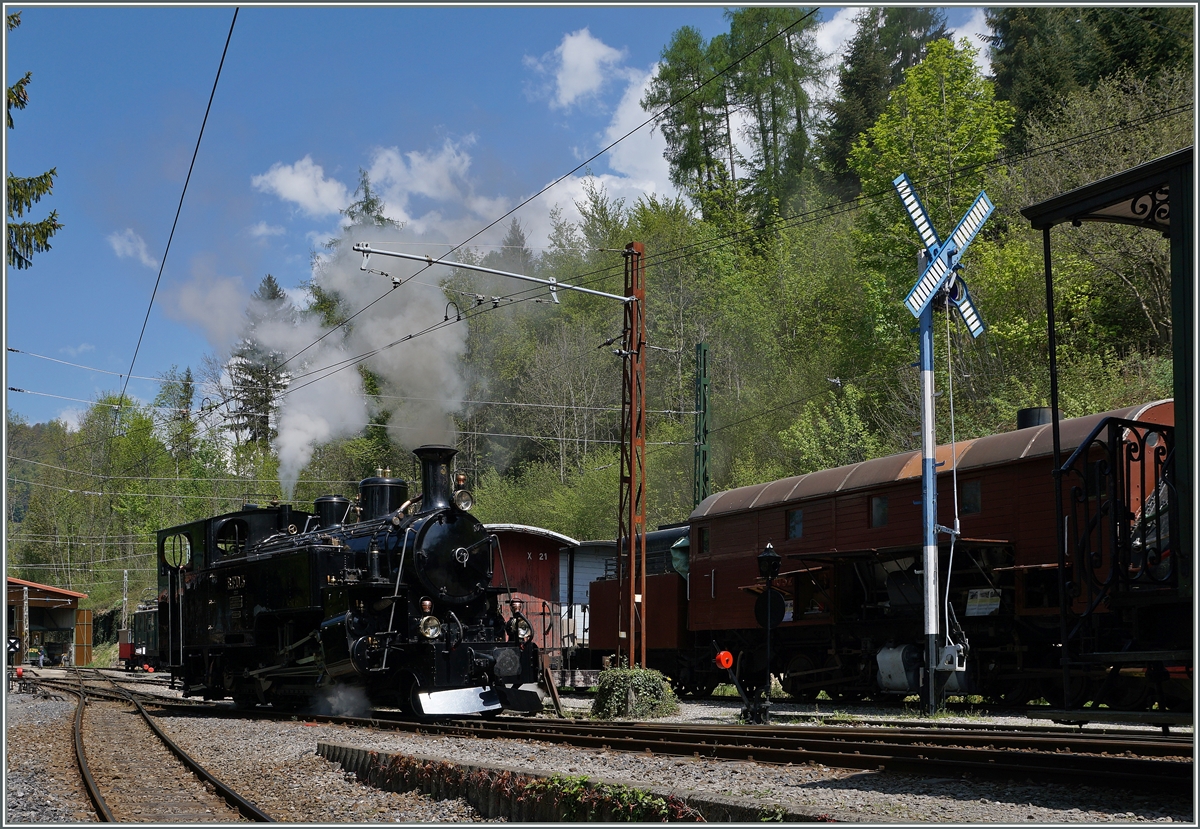 Die BFD HG 3/4 3 bei der Blonay Chamby Museumsbahn in Chaulin.
8. Mai 2016