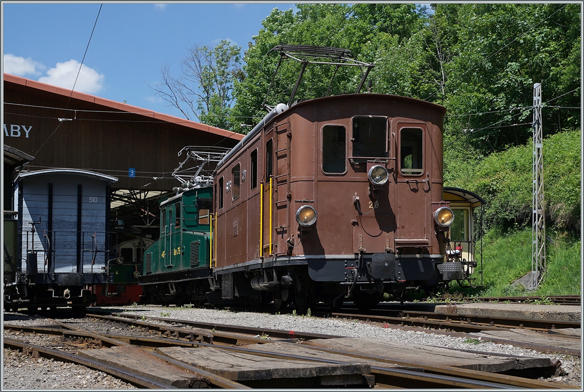 Die BOB HG 3/3 29 der Blonay Chamby Bahn in Chaulin. 

13. Juni 2022