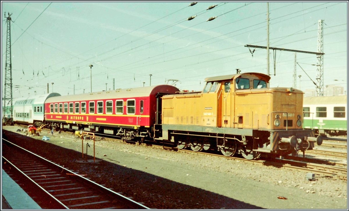 Die DR 346 598-1 rangiert in Berlin Lichtenberg.

3. Mai 1994