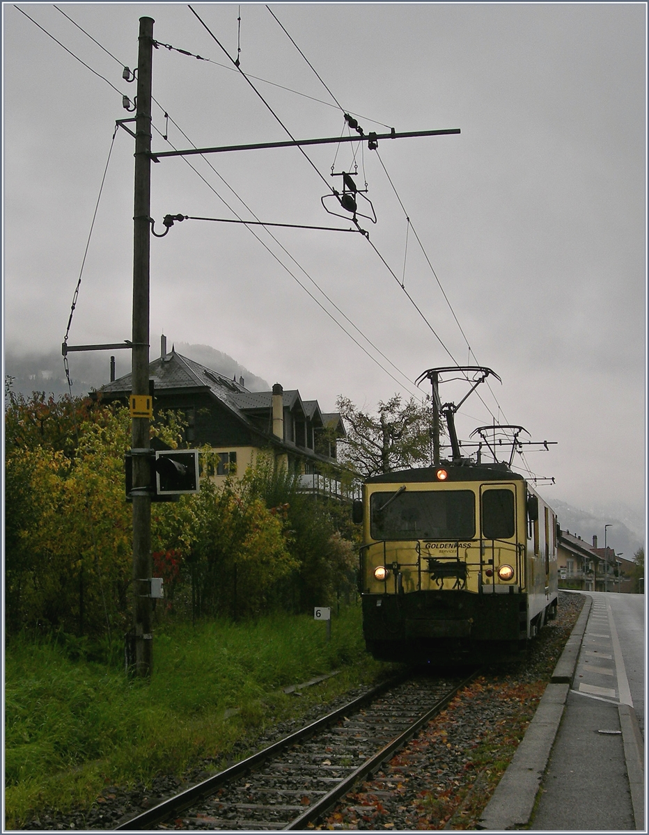 Die MOB GDE 4/4  Train du Chocolat  in Blonay.
8. Nov. 2017