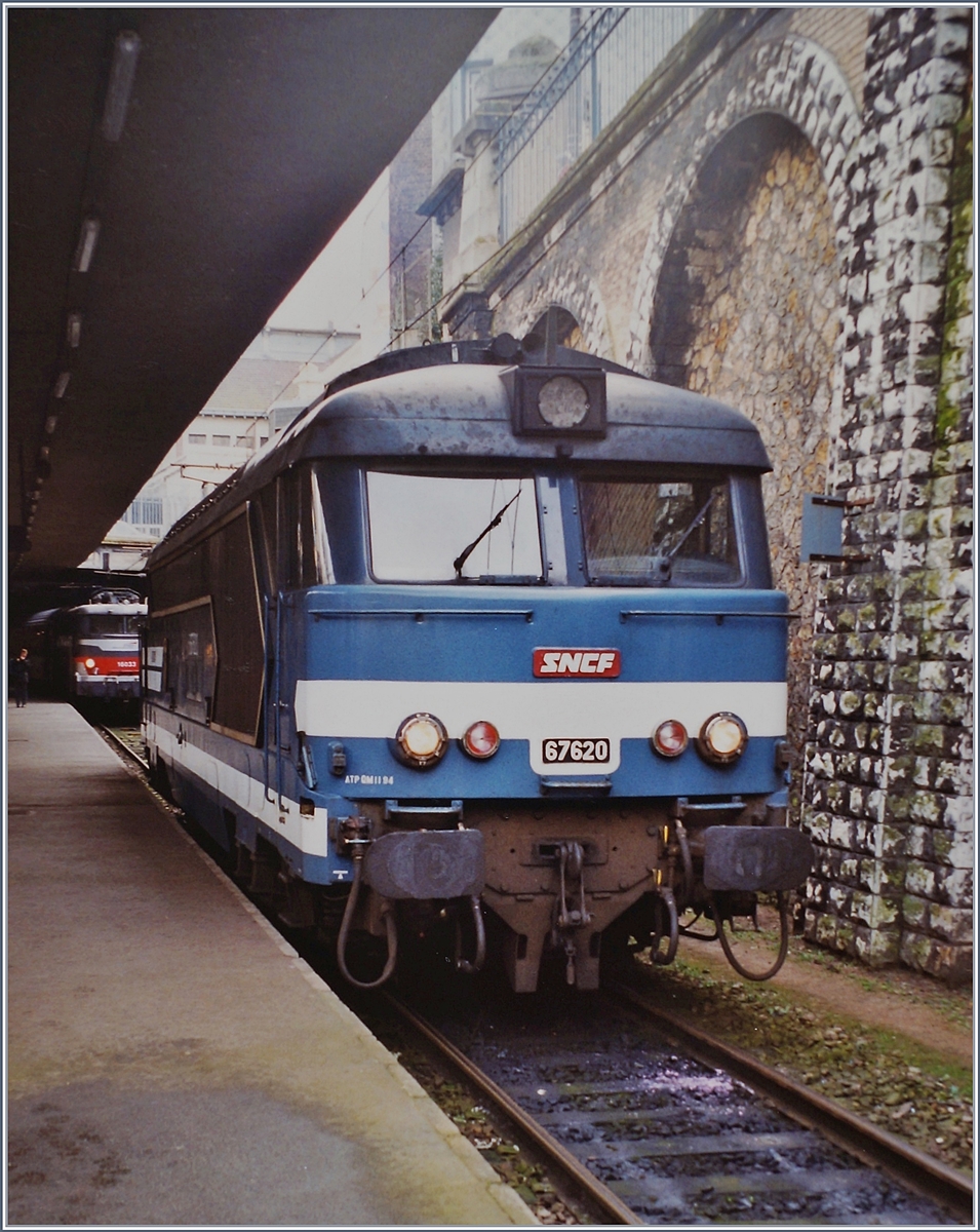 Die SNCF BB 67620 in Rouen (Rive Drite). 

14. Feb. 2002