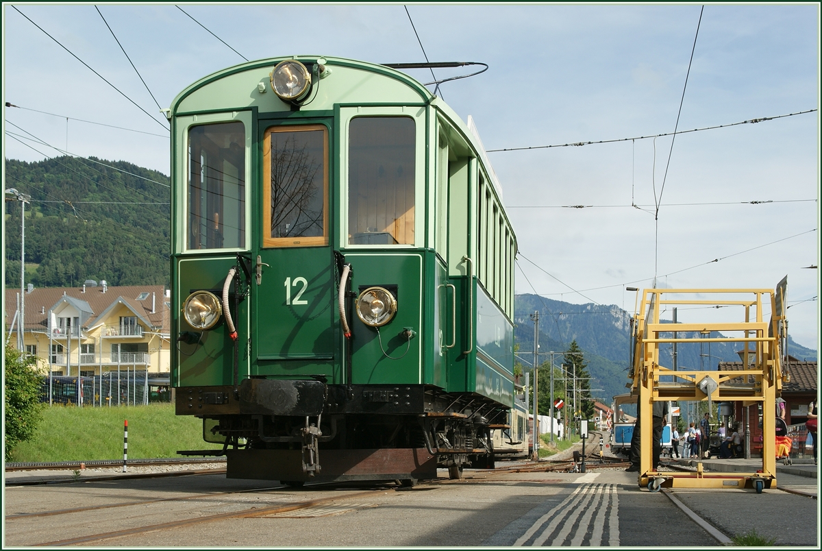 Dieser schucke Treibwagen verkehrt vor vielen Jahren bei der OJB.
12. Juni 2011