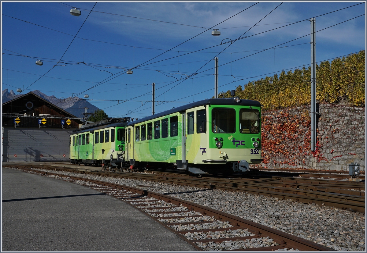 Ein A-L Pendelzug im A-L Dépôt von Aigle. 

28. Okt. 2016