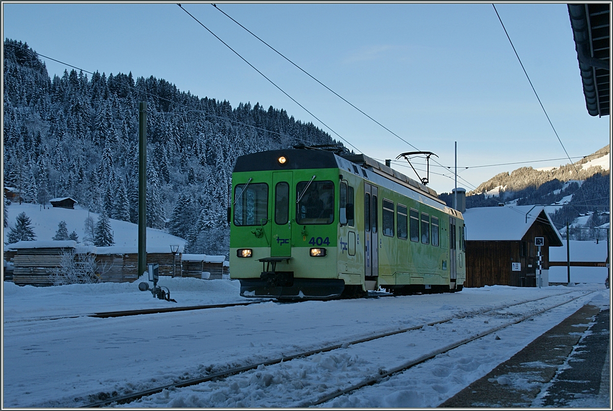 Ein ADS BDe 4/4 an einem kalten Wintertag in Les Diablerets.
25. Jan 2014