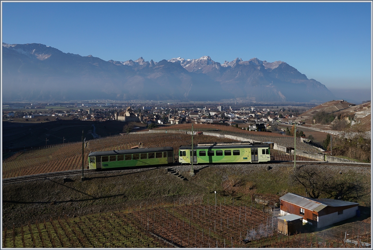 Ein ASD Regionalzuug in den Rebbergen oberhalb von Aigle.
14. Dez. 2016